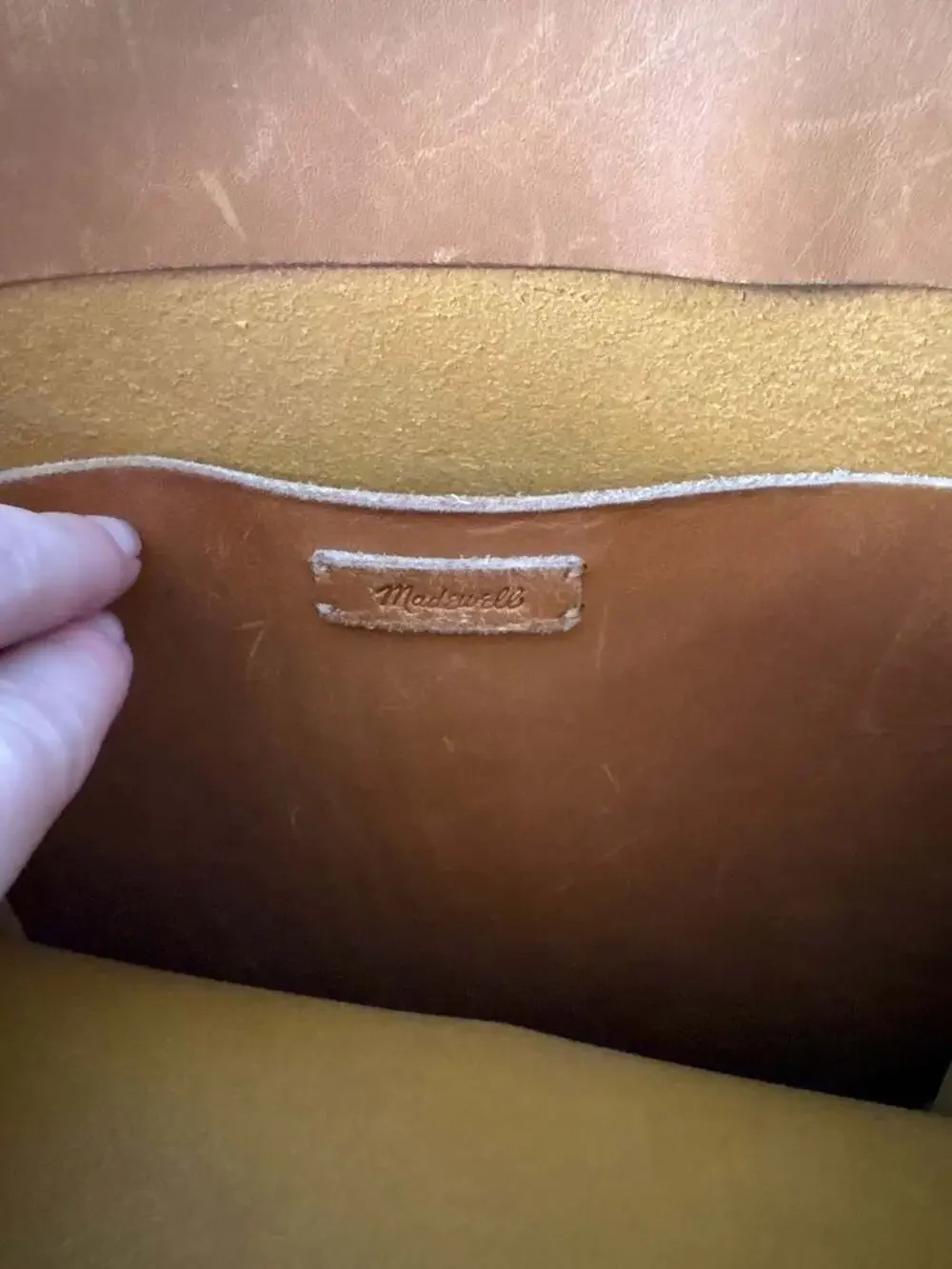 Madewell The Passenger Convertible Leather Tote Bag in English Saddle - Picture 6 of 8